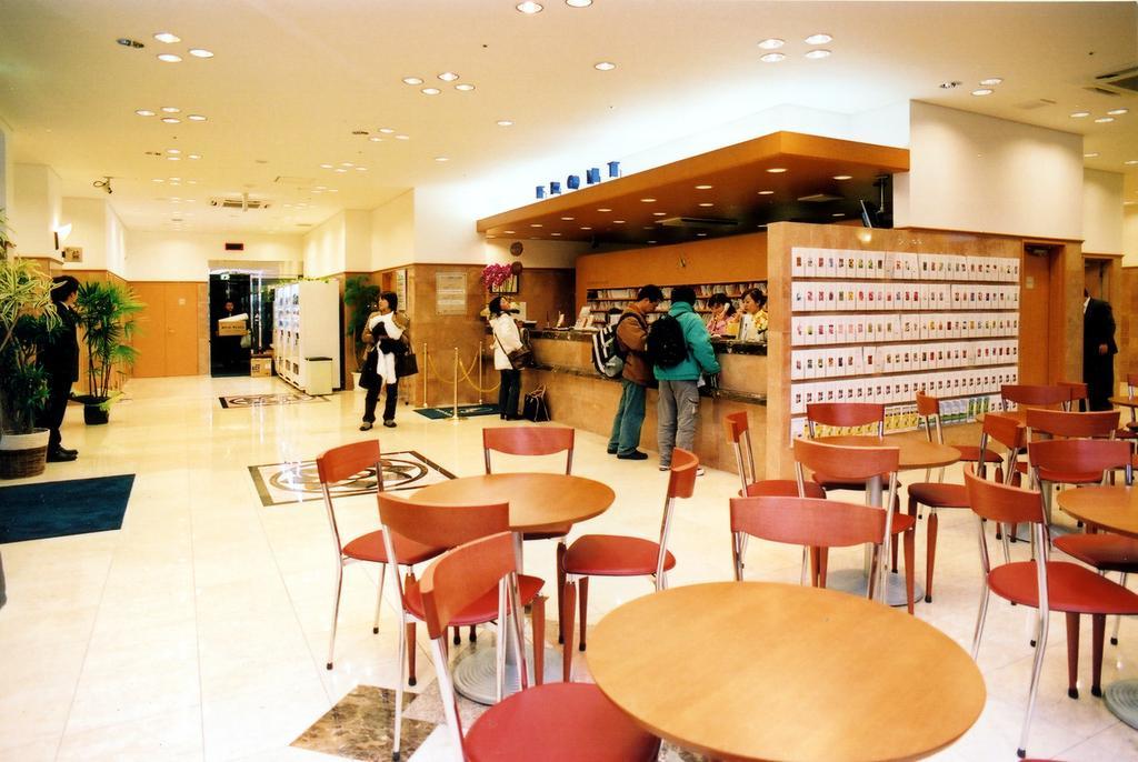 Toyoko Inn Hokkaido Sapporo Susukino Junction Bagian luar foto
